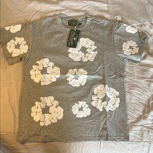 Gray Denim tear t-shirt size US S